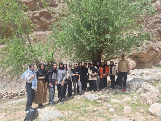 برنامه طبیعت گردی در روستای پلکانی روئین