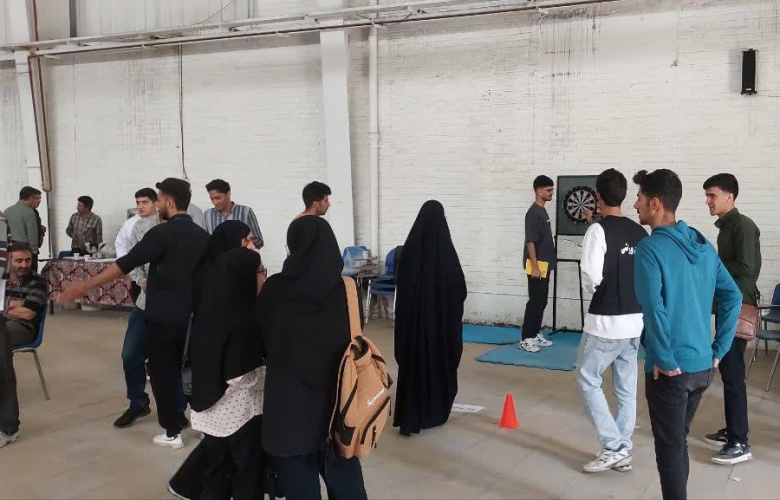 برگزاری مسابقه دارت ویژه دانشجویان نو ورود و خانواده های ایشان